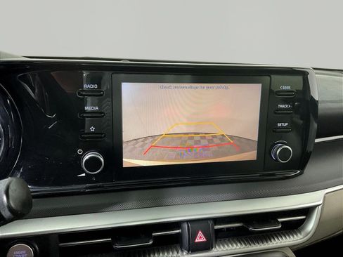 Used 2022 Kia K5 LXS FWD image 14
