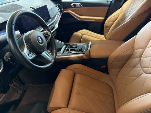 Certified 2024 BMW X5 xDrive40i w/ M Sport Package AWD/4WD image 4