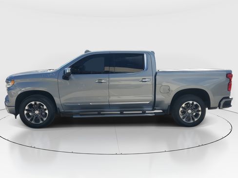 Used 2023 Chevrolet Silverado 1500 High Country image 6