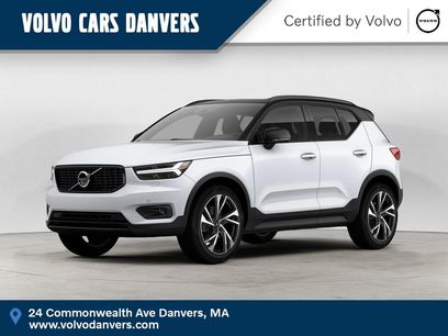 Used 2021 Volvo XC40 T5 R-Design w/ Advanced Package