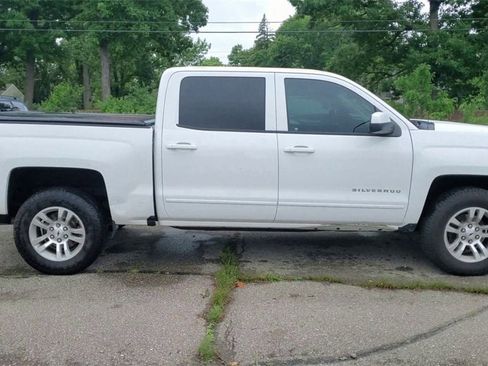 Used 2017 Chevrolet Silverado 1500 LT w/ All Star Edition image 9