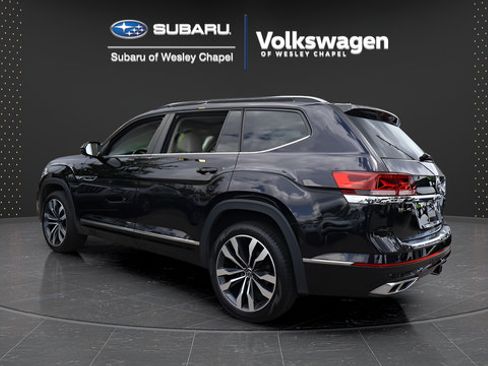 Used 2021 Volkswagen Atlas SEL R-Line FWD image 6