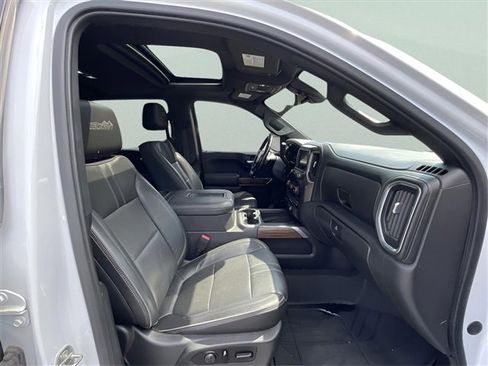 Used 2020 Chevrolet Silverado 1500 High Country image 31