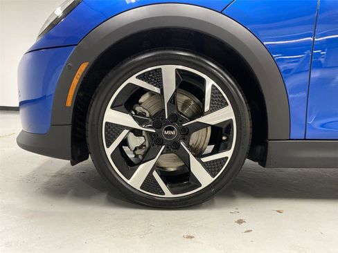Certified 2025 MINI Cooper S image 23
