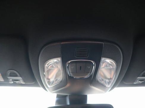 New 2026 Jeep Compass Latitude image 14