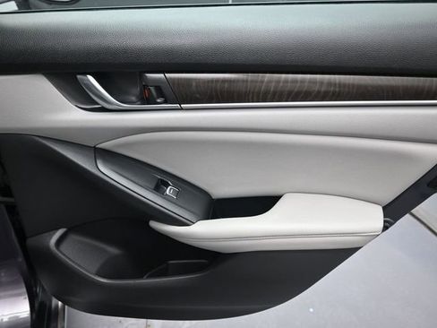 Used 2019 Honda Accord EX-L image 26