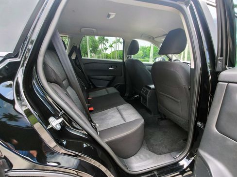 Used 2024 Nissan Rogue SV FWD image 35