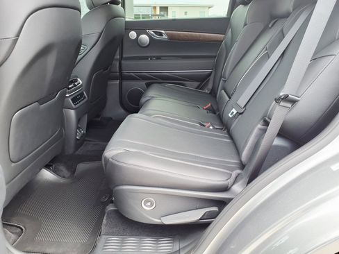 Certified 2026 Genesis GV80 2.5T Prestige AWD/4WD image 17