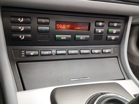 Used 2006 BMW M3 Convertible image 38