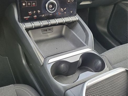 Used 2025 GMC Terrain Elevation image 17