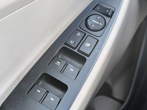 Used 2017 Hyundai Tucson SE image 8