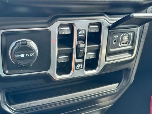 Used 2022 Jeep Wrangler Unlimited Sport AWD/4WD image 22