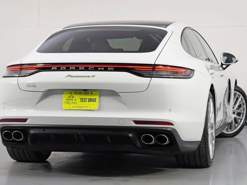 Used 2021 Porsche Panamera 4S w/ Premium Package image 5