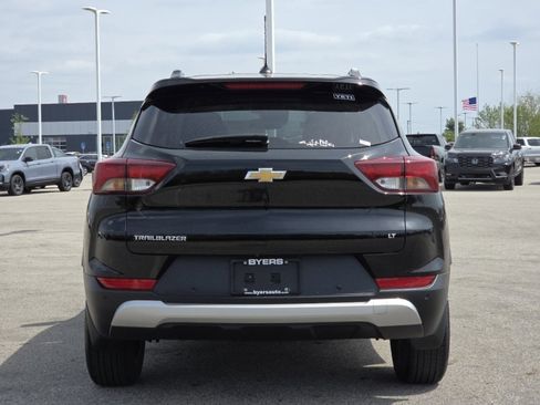 Used 2024 Chevrolet TrailBlazer LT w/ Convenience Package FWD image 16