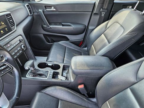 Used 2020 Kia Sportage S w/ S FWD Sunroof Package image 13