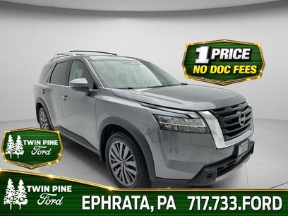 Used 2023 Nissan Pathfinder SL w/ SL Premium Package