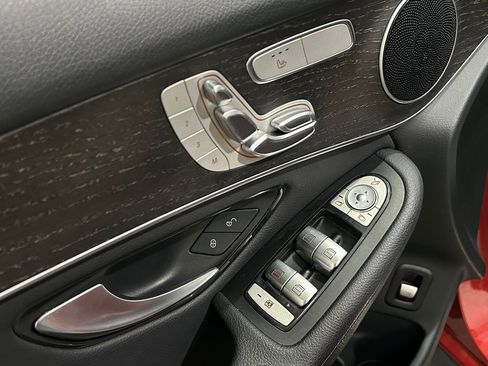 Used 2020 Mercedes-Benz GLC 300 GLC 300 image 16