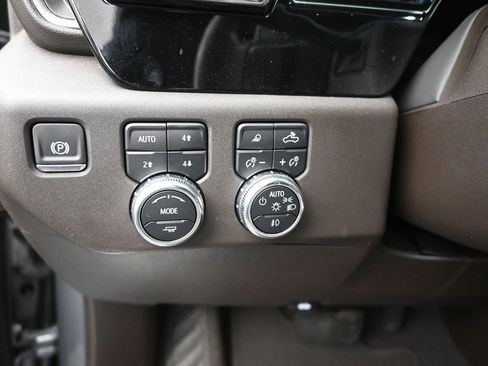 Used 2024 GMC Sierra 1500 SLT w/ SLT Premium Plus Package image 20