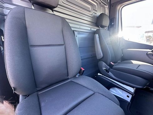 New 2025 Mercedes-Benz Sprinter 2500 image 28