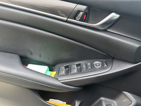 Used 2022 Honda Accord Sport image 15