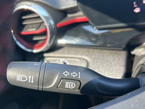 Used 2024 Chevrolet Trax RS w/ Sunroof Package image 23