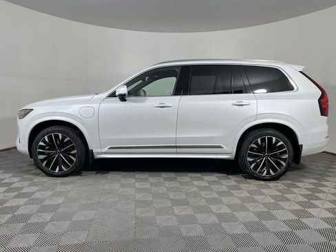 New 2026 Volvo XC90 T8 Plus w/ Protection Package image 5