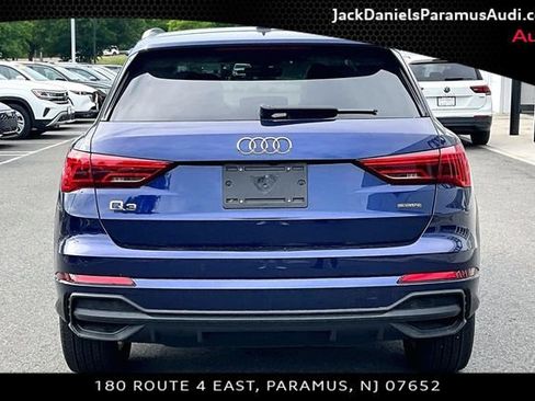 Used 2024 Audi Q3 2.0T Premium w/ Convenience Package AWD/4WD image 4