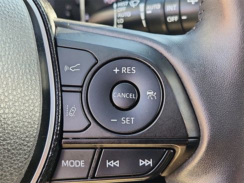 Used 2021 Toyota RAV4 Limited image 23