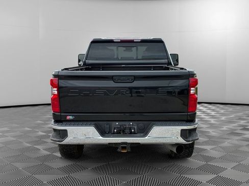Used 2025 Chevrolet Silverado 3500 LT AWD/4WD image 4
