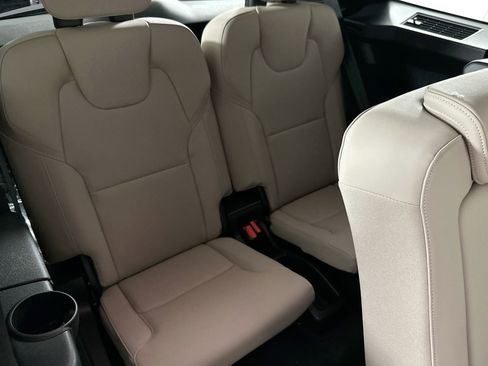 New 2026 Volvo XC90 B5 Plus w/ Protection Package Premier image 28
