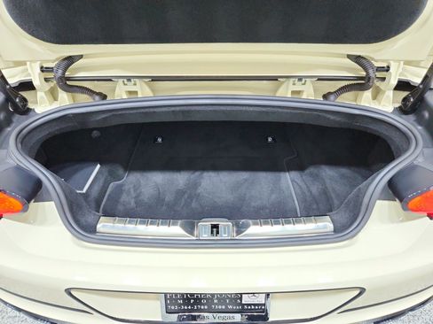 Used 2022 Bentley Continental GT image 29