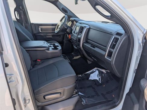 Used 2024 RAM 1500 Warlock RWD image 11