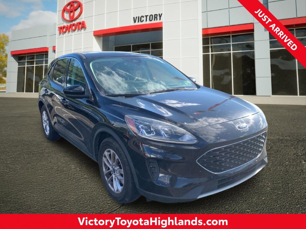 Used 2021 Ford Escape SE w/ Convenience Package FWD image 1