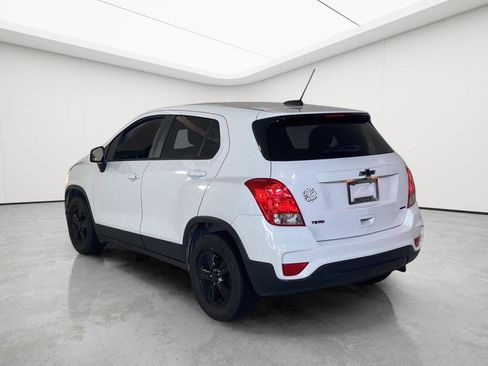 Used 2019 Chevrolet Trax LS w/ Tint and Cruise Package FWD image 5