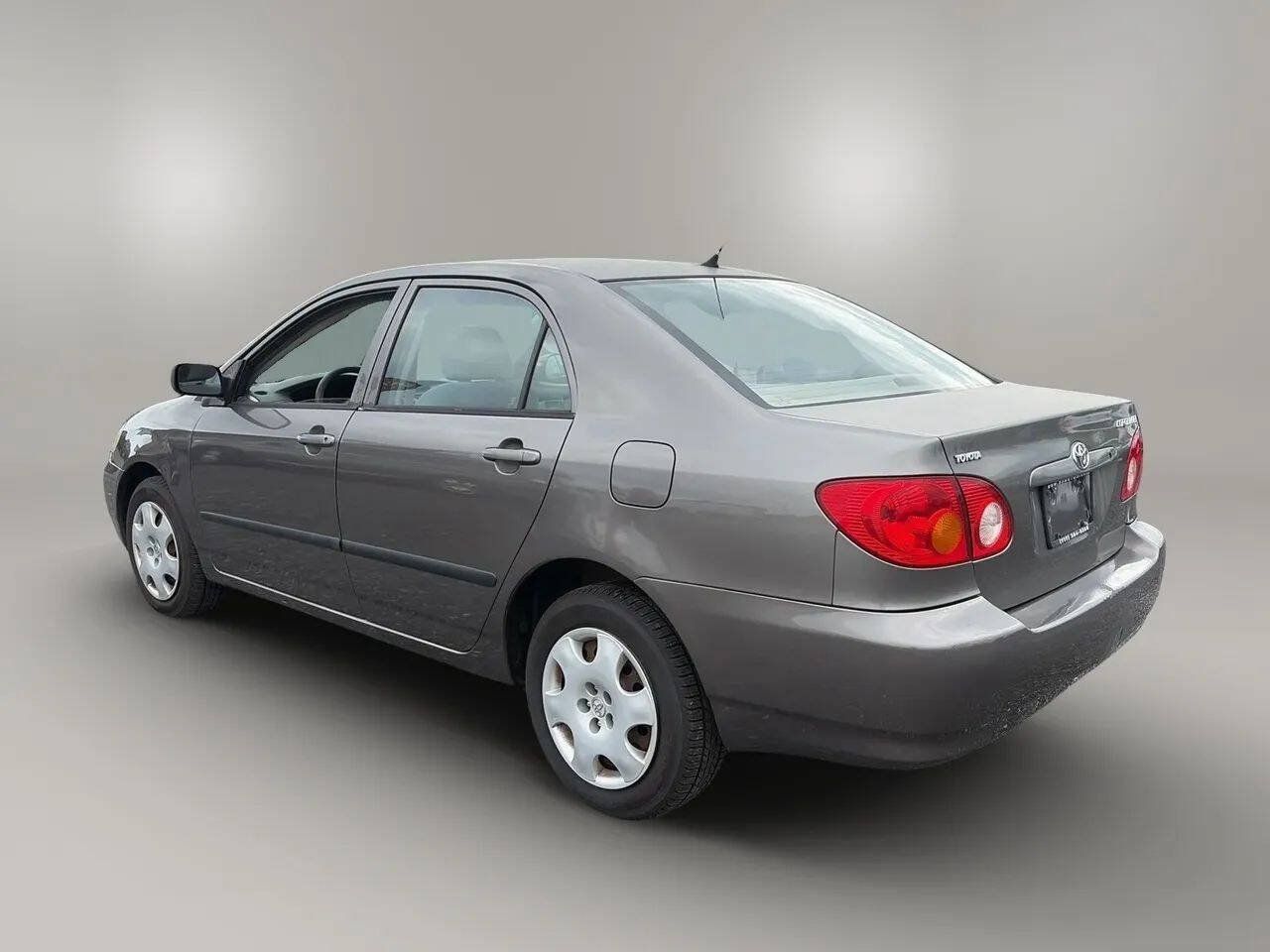 Used 2003 Toyota Corolla CE w/ Preferred Accessory Pkg FWD image 5