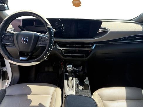 Used 2025 Buick Envista Avenir FWD image 10