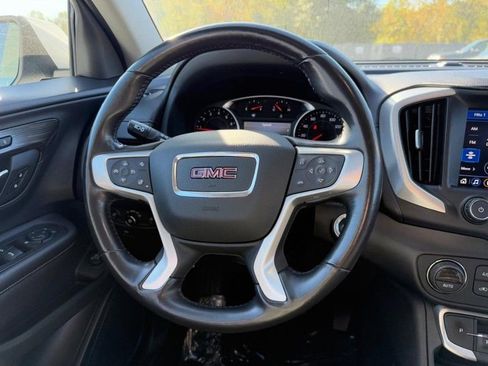 Used 2022 GMC Terrain SLT image 12