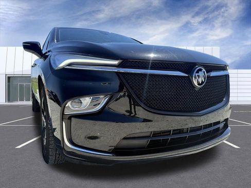 Used 2024 Buick Enclave Essence w/ Experience Buick Package image 8