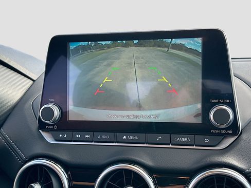 Used 2025 Nissan Sentra SV w/ Lighting Package image 13