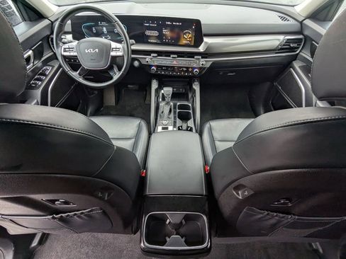 Used 2025 Kia Telluride S image 28