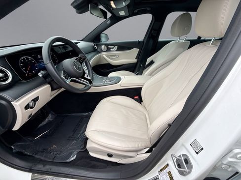 Used 2023 Mercedes-Benz E 350 4MATIC Sedan image 27