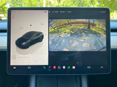 Used 2022 Tesla Model Y Performance AWD/4WD image 28