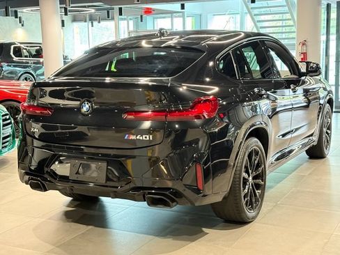 Certified 2024 BMW X4 M40i w/ Premium Package AWD/4WD image 4