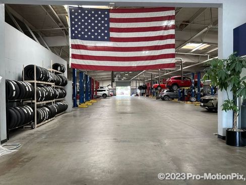 Used 2023 Tesla Model Y Performance image 42