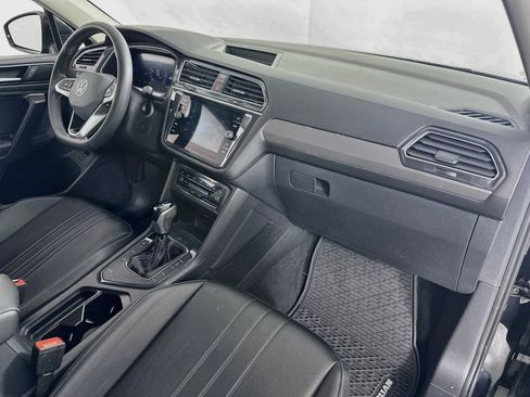 Used 2024 Volkswagen Tiguan SE FWD image 28