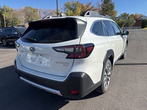 Used 2023 Subaru Outback Limited XT image 3