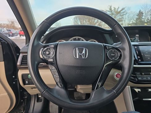 Used 2017 Honda Accord EX-L image 13