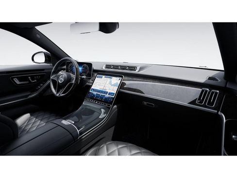 Used 2025 Mercedes-Benz S 580e 4MATIC Sedan image 6