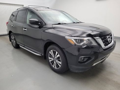Used 2020 Nissan Pathfinder SV w/ Cargo Package FWD image 11