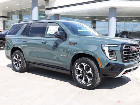 New 2026 GMC Yukon AT4 Ultimate AWD/4WD image 8